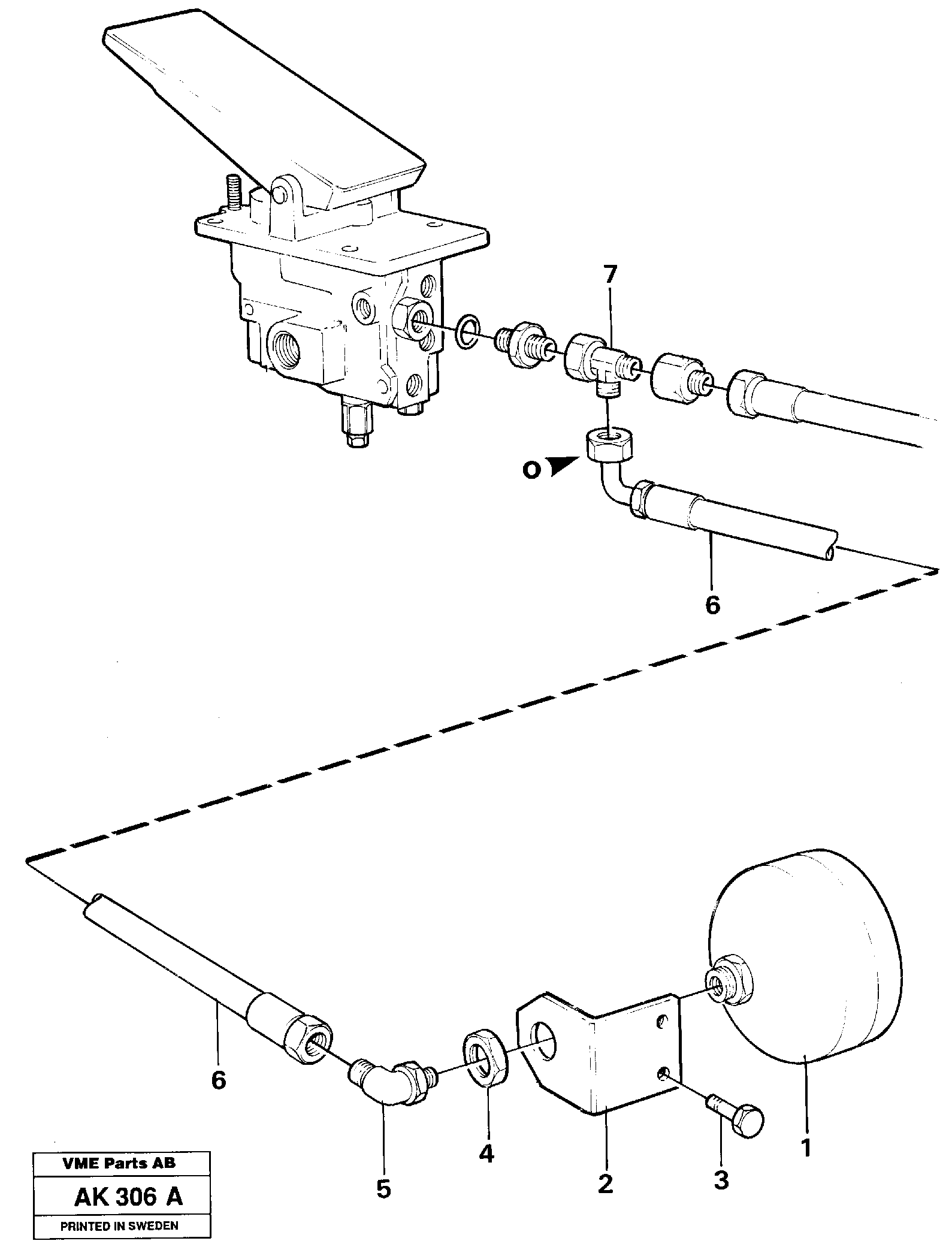 Accumulator.  SER NO 1040 - ,     USA — volvo parts diagram