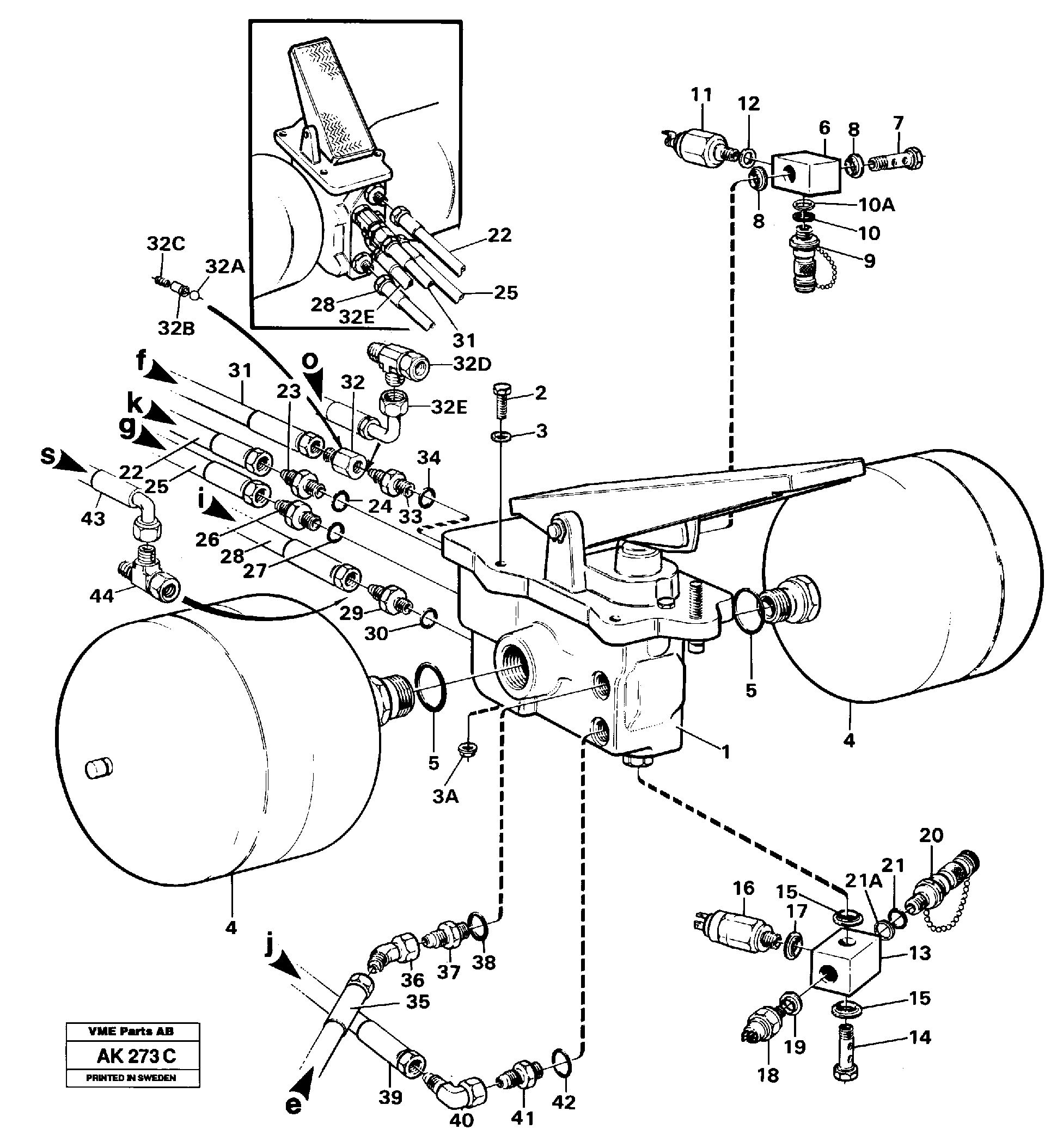 Footbrake valve with connectors — volvo parts diagram